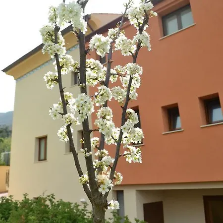 Отель Alle Querce Ristorante Кастельбуоно